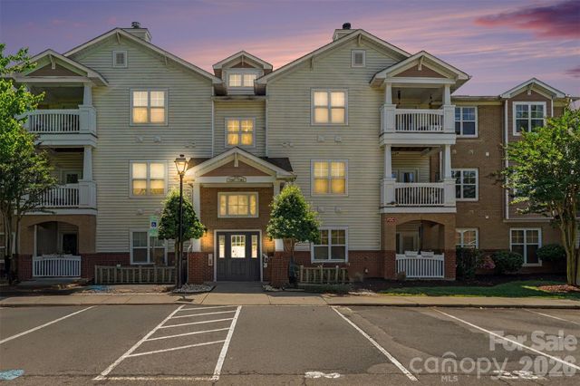 11945 Ridgeway Park Drive, Charlotte, NC 28277