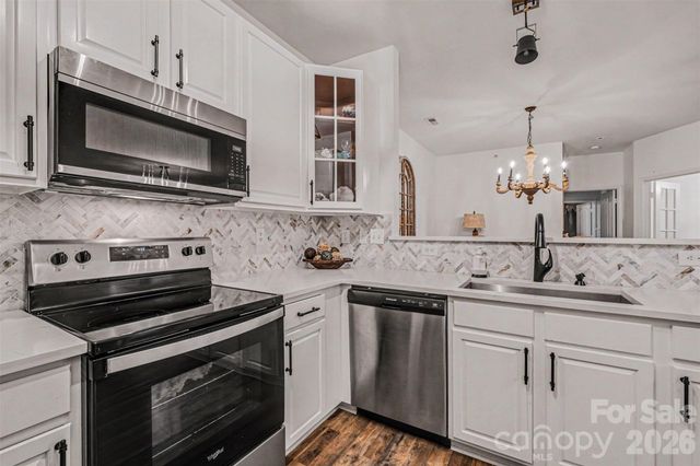 11945 Ridgeway Park Drive, Charlotte, NC 28277