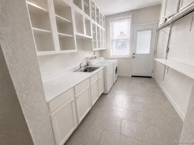 7629 W Vernor Apt 1, Detroit, MI 48209