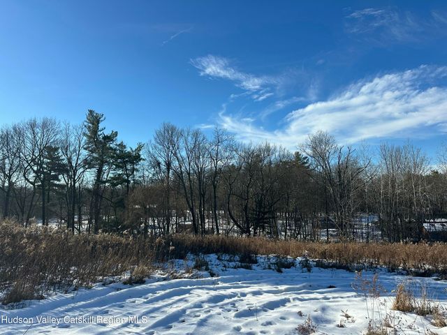 11 Dunbar Road, Hudson, NY 12534