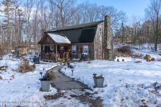 11 Dunbar Road, Hudson, NY 12534