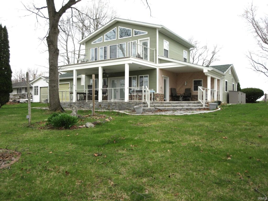 3102 E McKinley Drive, Monon, IN 47959