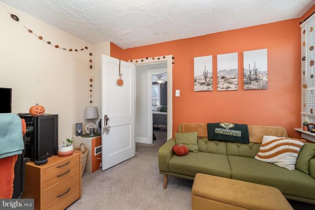 390 E FRONT ST, Lewisberry, PA 17339