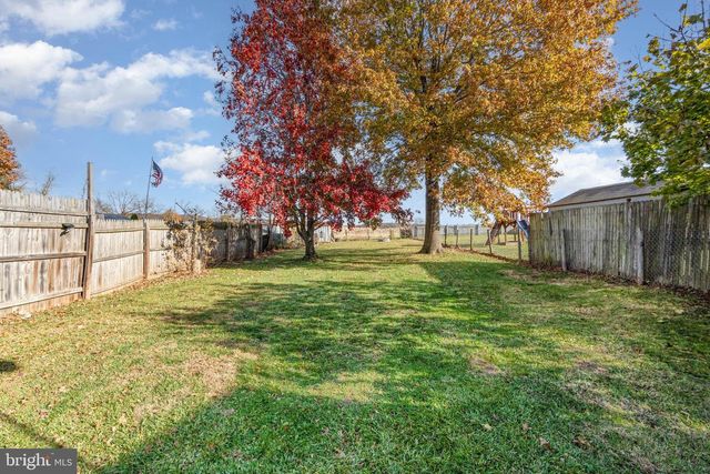 390 E FRONT ST, Lewisberry, PA 17339