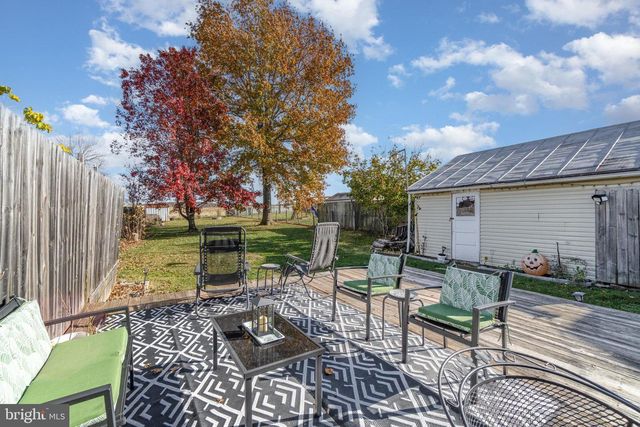 390 E FRONT ST, Lewisberry, PA 17339