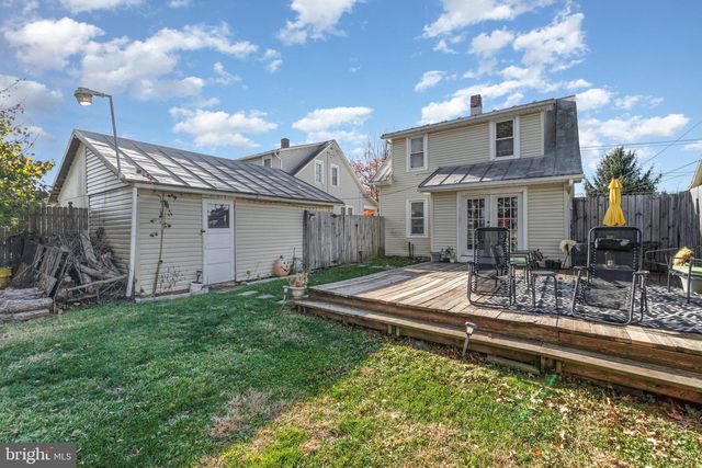 390 E FRONT ST, Lewisberry, PA 17339