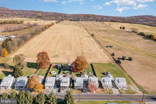 390 E FRONT ST, Lewisberry, PA 17339