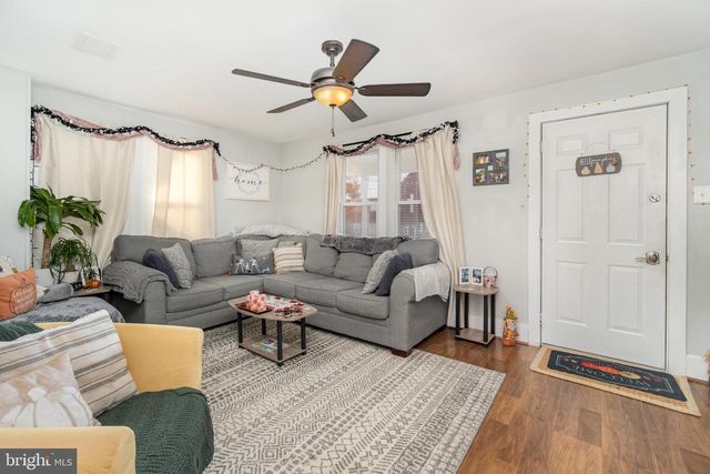 390 E FRONT ST, Lewisberry, PA 17339