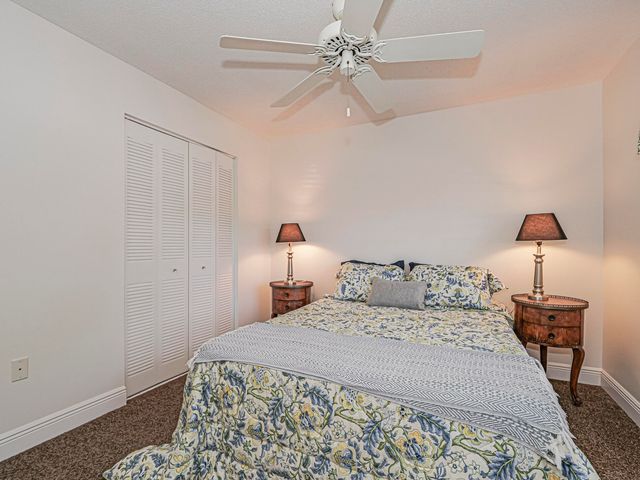 2800 Indian River Boulevard 4r, Vero Beach, FL 32960