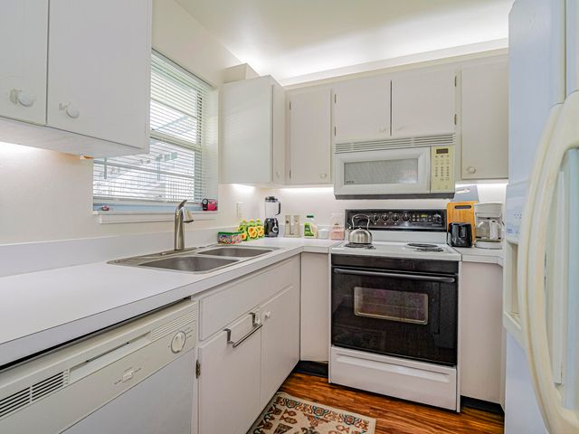 2800 Indian River Boulevard 4r, Vero Beach, FL 32960