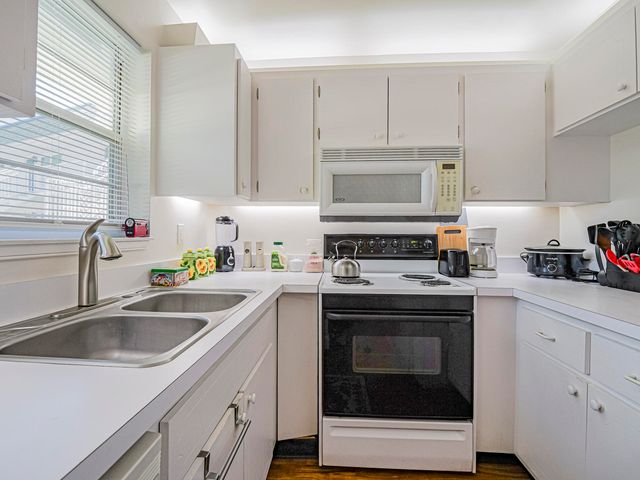 2800 Indian River Boulevard 4r, Vero Beach, FL 32960