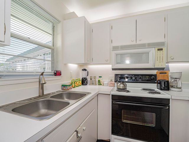 2800 Indian River Boulevard 4r, Vero Beach, FL 32960