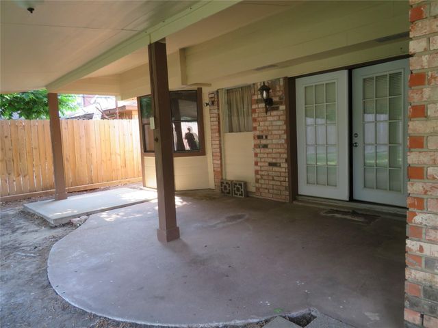 1006 Avenue L, South Houston, TX 77587