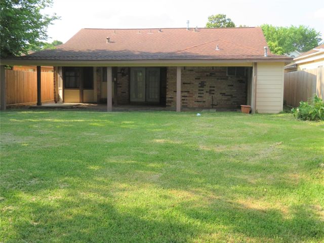 1006 Avenue L, South Houston, TX 77587