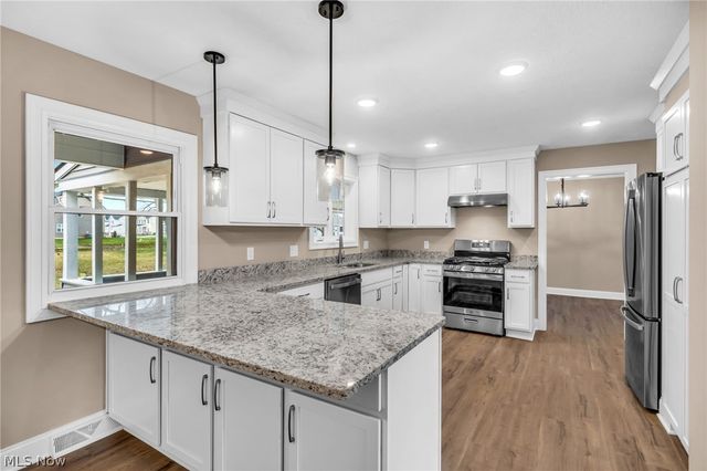 3006 Abbe Road, Sheffield Village, OH 44054