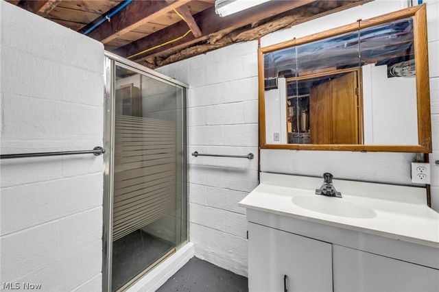 3006 Abbe Road, Sheffield Village, OH 44054