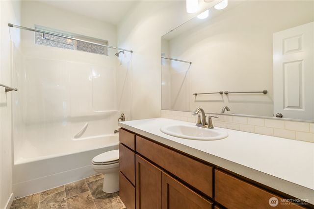 1967 Feather Drive, Lynden, WA 98264