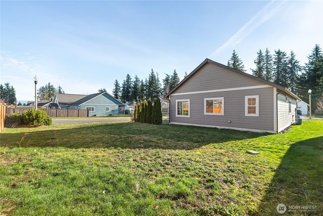 1967 Feather Drive, Lynden, WA 98264