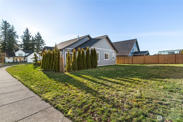 1967 Feather Drive, Lynden, WA 98264