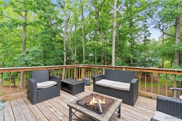 17 Brougham Rd, Fluvanna, VA 22963