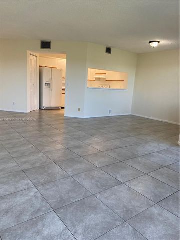 13055 SW 15th Ct 311S, Pembroke Pines, FL 33027