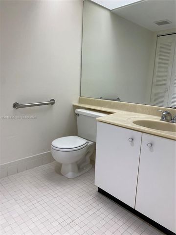 13055 SW 15th Ct 311S, Pembroke Pines, FL 33027