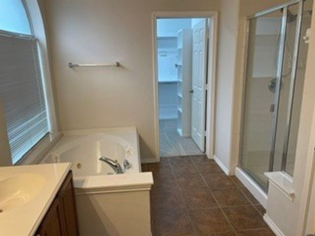 1740 Hidden Brook Drive, Grand Prairie, TX 75050