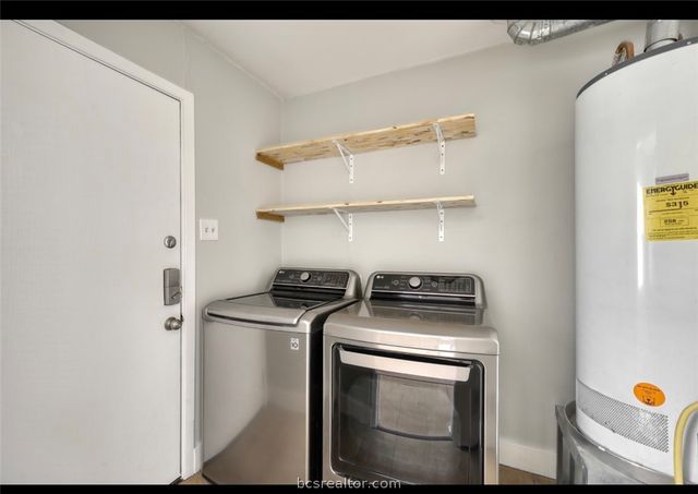 1115 Merry Oaks Drive, College Station, TX 77840