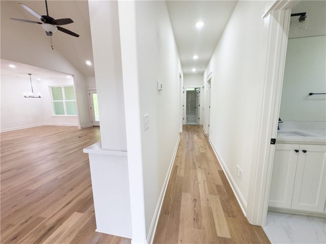 1 Larkhall Circle, Bella Vista, AR 72715