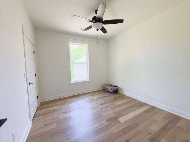1 Larkhall Circle, Bella Vista, AR 72715