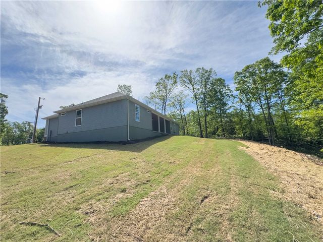 1 Larkhall Circle, Bella Vista, AR 72715
