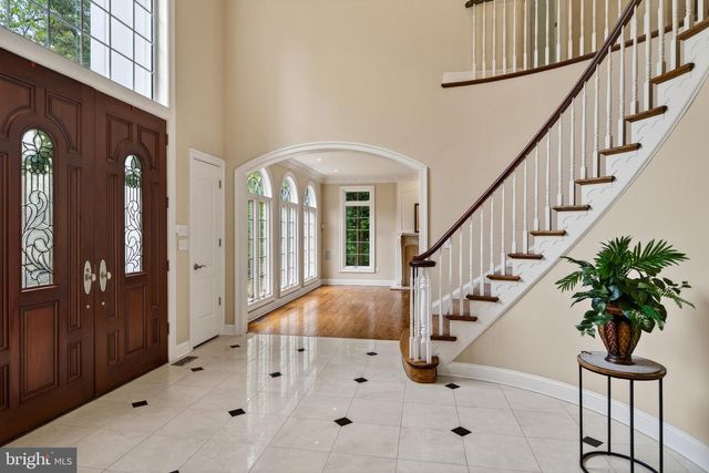 606 LONGCHAMPS DR, Devon, PA 19333