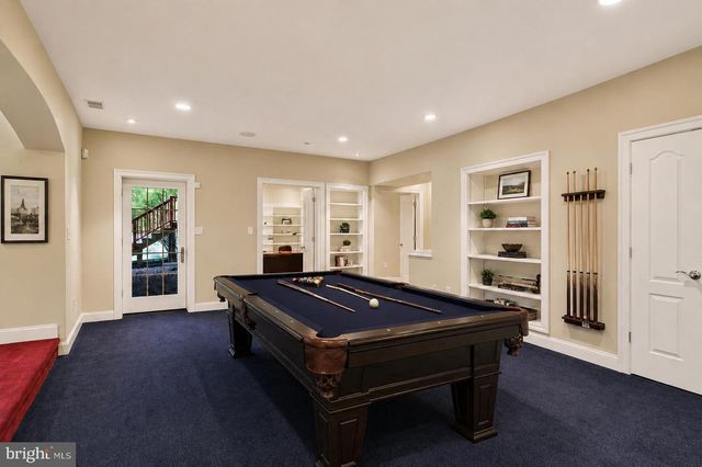 606 LONGCHAMPS DR, Devon, PA 19333
