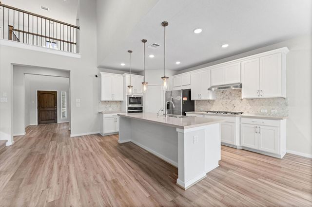 7 Hyacinth Blossom Court, Tomball, TX 77375