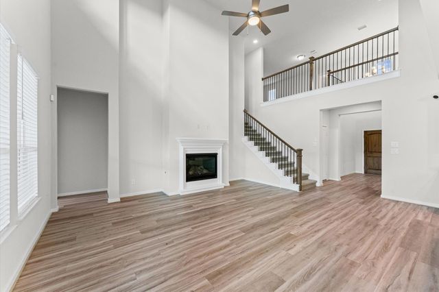 7 Hyacinth Blossom Court, Tomball, TX 77375