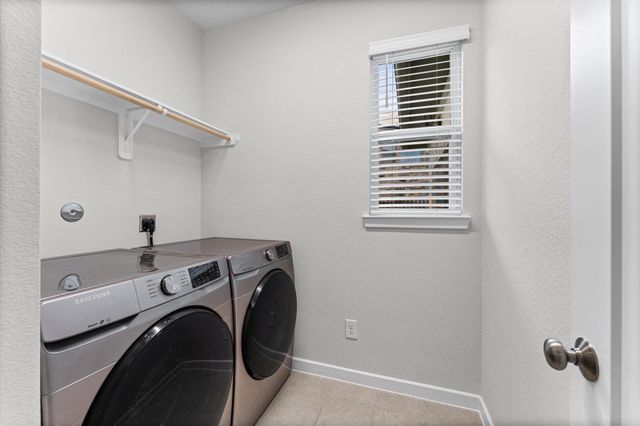 7 Hyacinth Blossom Court, Tomball, TX 77375