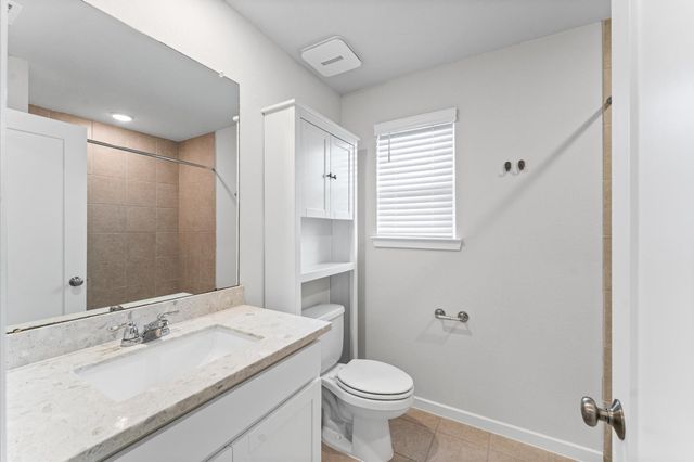 7 Hyacinth Blossom Court, Tomball, TX 77375