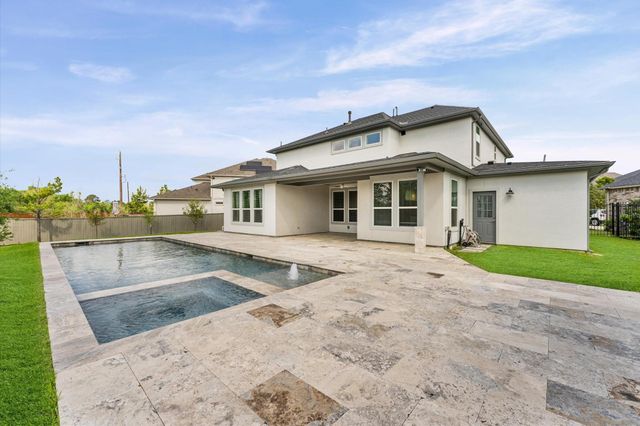 7 Hyacinth Blossom Court, Tomball, TX 77375