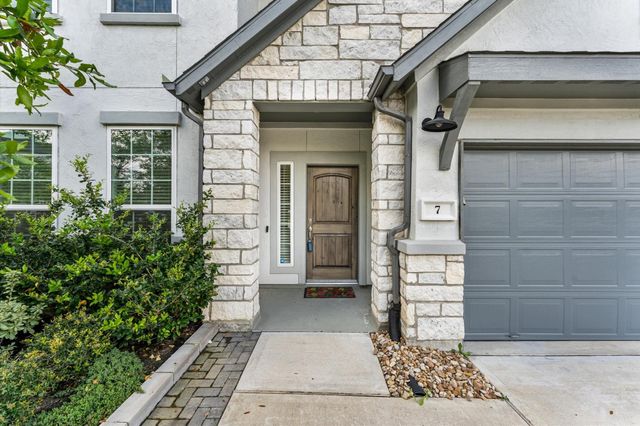 7 Hyacinth Blossom Court, Tomball, TX 77375