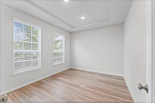 7 Hyacinth Blossom Court, Tomball, TX 77375