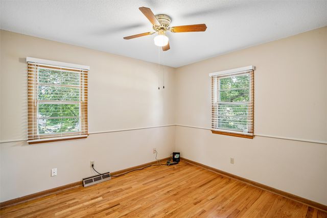8666 Sunny Hill Drive, Clive, IA 50325