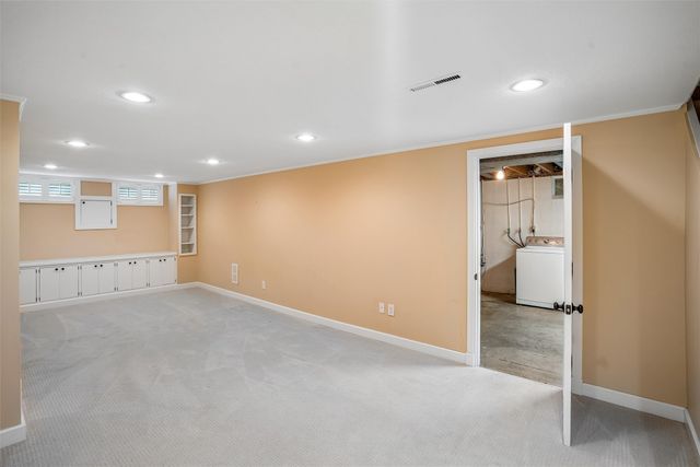 8666 Sunny Hill Drive, Clive, IA 50325