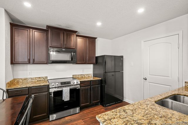 11620 Claudette, San Antonio, TX 78252