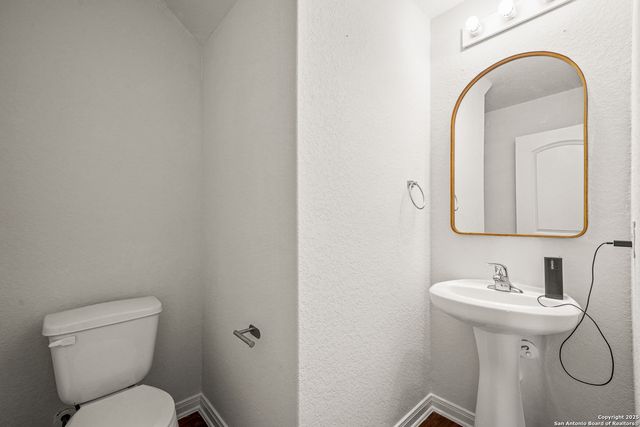 11620 Claudette, San Antonio, TX 78252