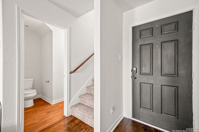 11620 Claudette, San Antonio, TX 78252