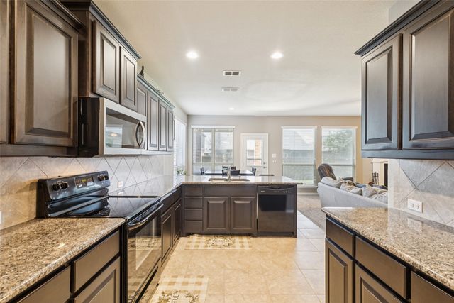 11400 Dorado Vista Trail, Fort Worth, TX 76052