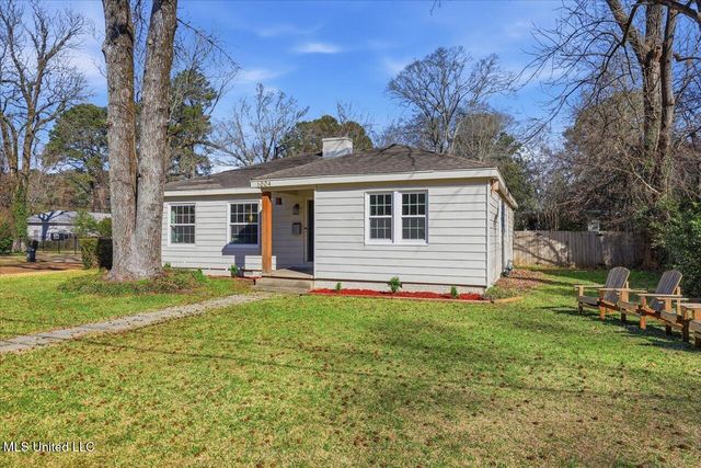 1004 Meadow Heights Drive, Jackson, MS 39206