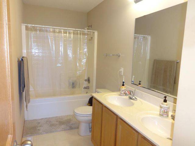 17715 48th Place N, Plymouth, MN 55446