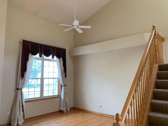 17715 48th Place N, Plymouth, MN 55446