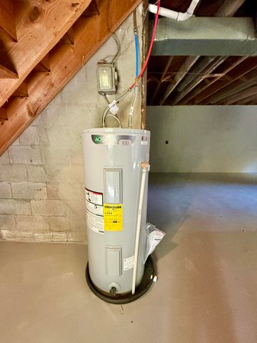 320 Franklin Heights RD, Bassett, VA 24055